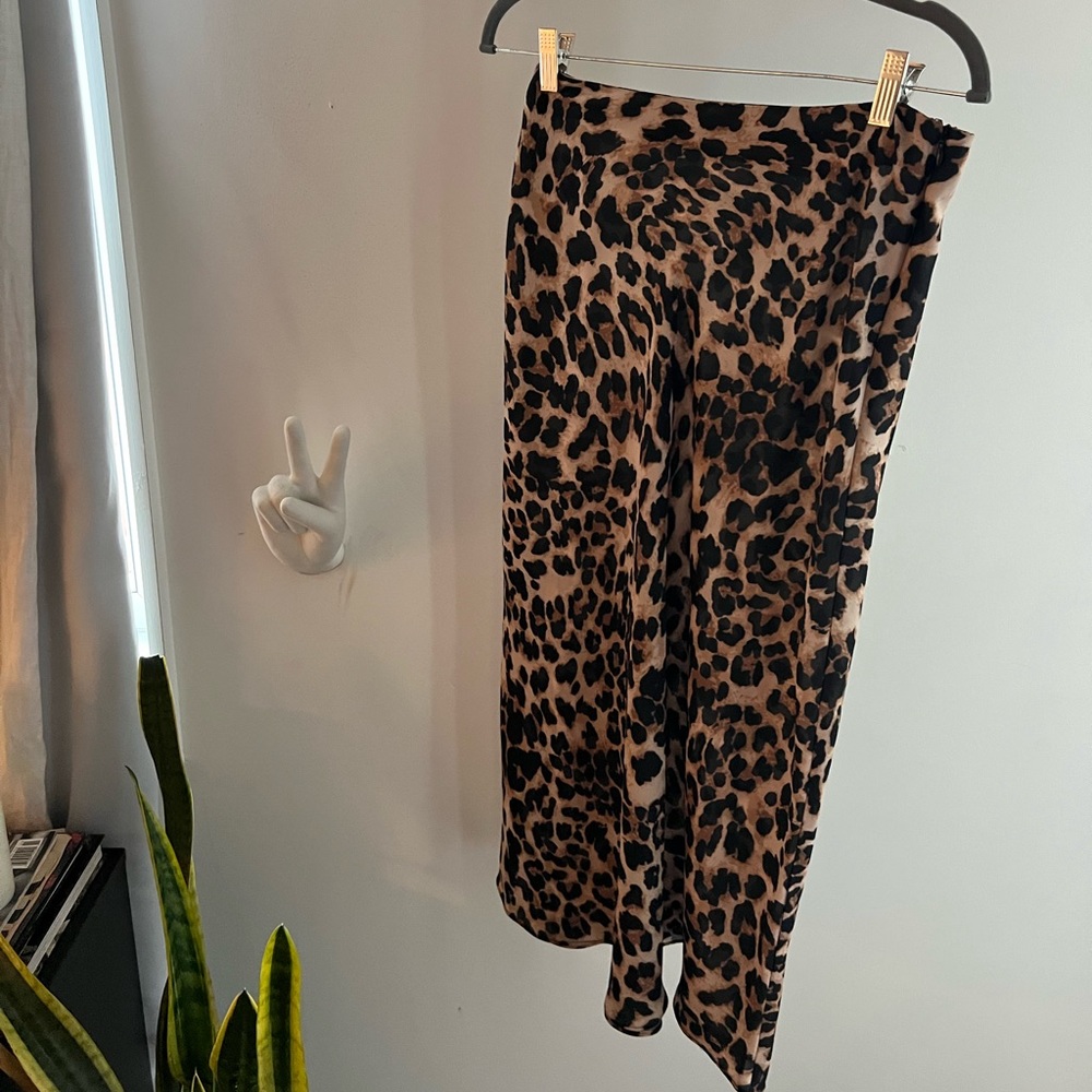 Amanda Uprichard silk cheetah skirt size medium